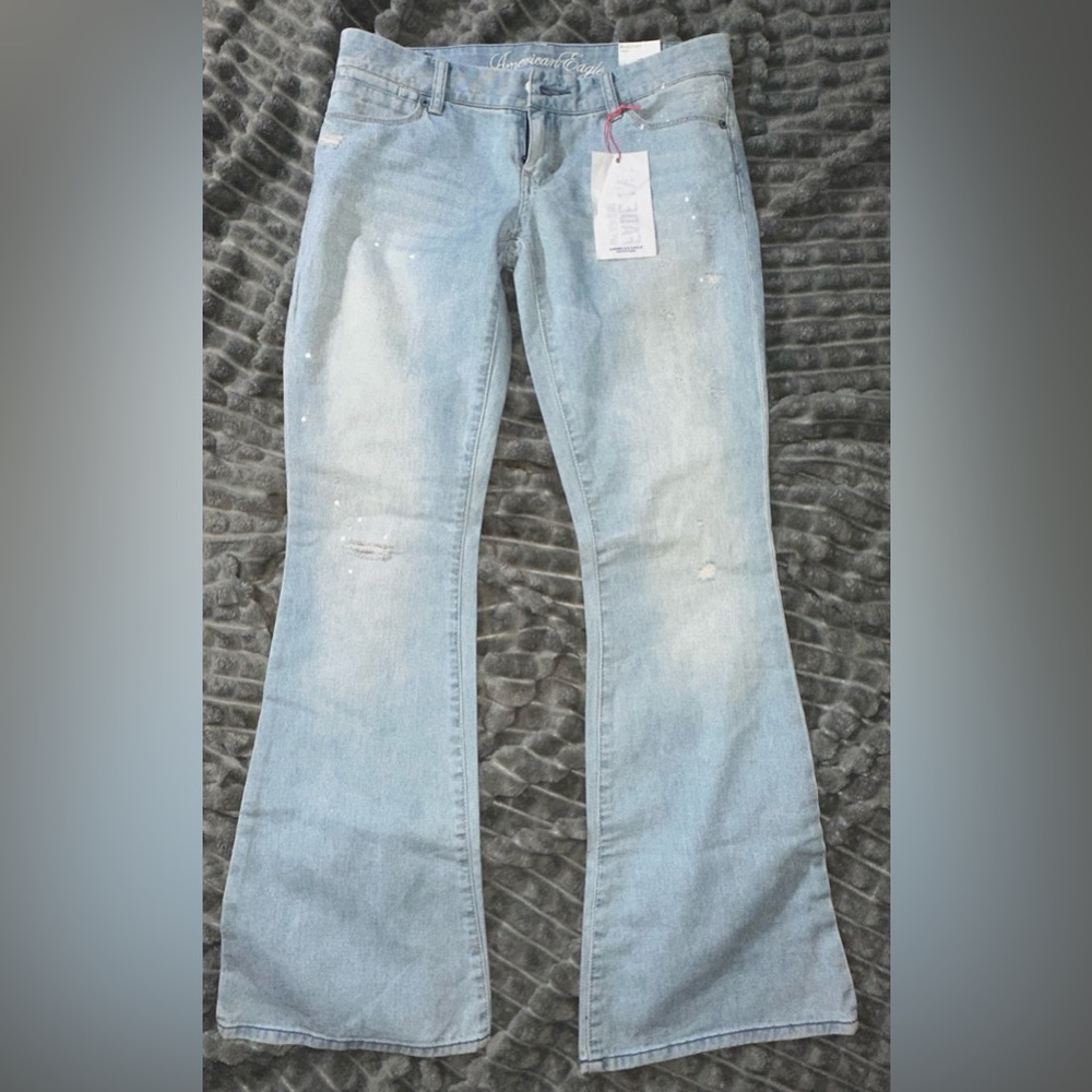 NWT Women’s American Eagle Flare Jeans